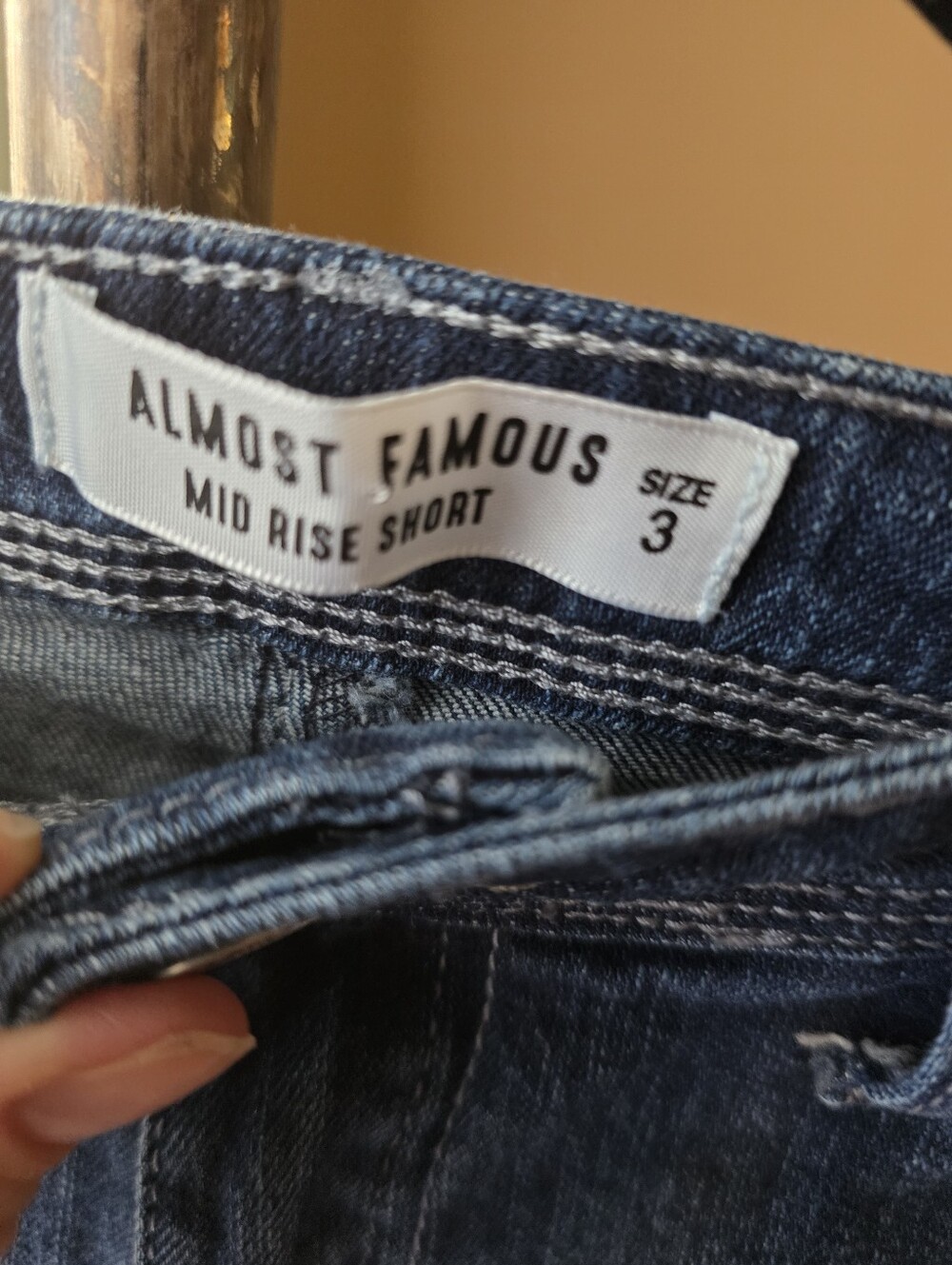 Almost Famous Juniors Lace Trim Denim 2" Inseam Shorts | Size 3 Cute Boho Vibes - Picture 6 of 11